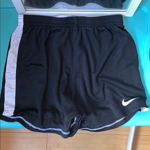 Small Nike shorts black and white